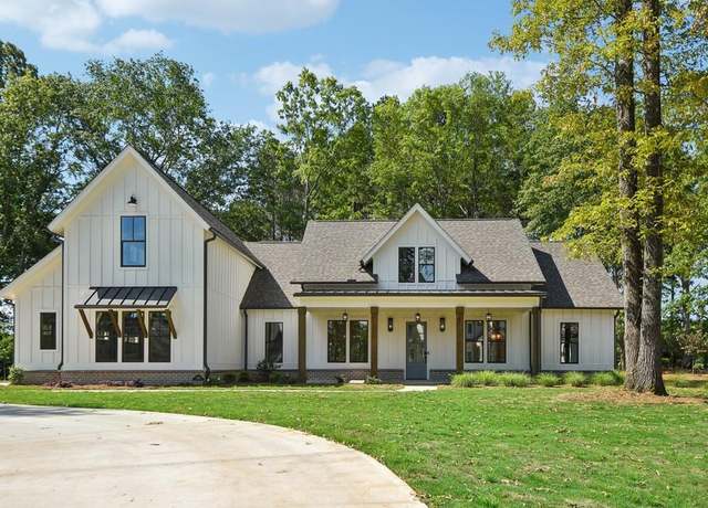 Property at 16030 Birmingham Hwy, Milton, GA 30004, 5 beds, 4 baths