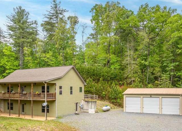 Property at 102 Waleska Ln, Ellijay, GA 30540, 2 beds, 2.5 baths
