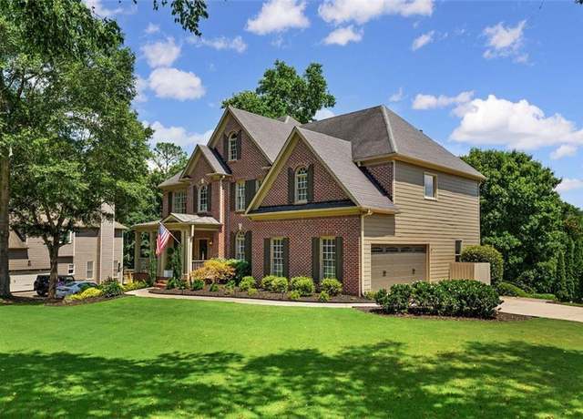Property at 825 River Trace Ct, Suwanee, GA 30024, 5 beds, 4.5 baths
