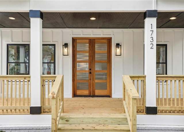 Property at 1533 Willowbrook Dr SW, Atlanta, GA 30331, 4 beds, 3 baths