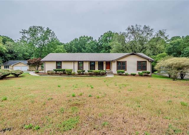 Property at 4909 Woodhurst Way, Stone Mountain, GA 30088, 3 beds, 2 baths