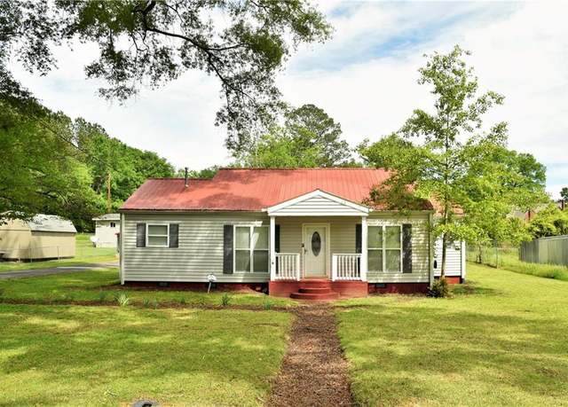 Property at 31 Espy St, Summerville, GA 30747, 3 beds, 2 baths