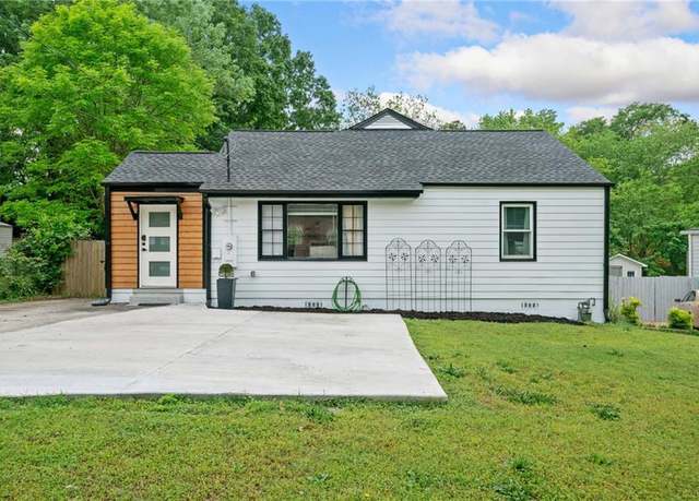 Property at 428 Tibbetts St SE, Marietta, GA 30060, 2 beds, 2 baths