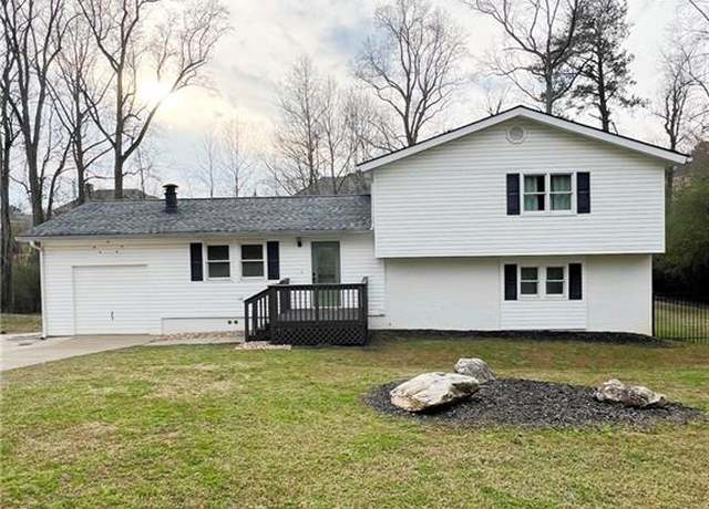 Property at 1570 Woodcreek Dr, Cumming, GA 30041, 5 beds, 2 baths