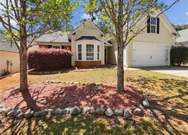 Property at 338 Hunterian Pl, Newnan, GA 30265, 3 beds, 2 baths