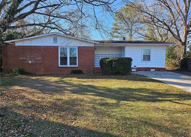 Property at 1613 Gilston Ct, Decatur, GA 30032, 3 beds, 1.5 baths
