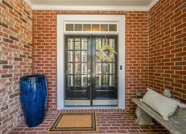 Property at 3502 Village Green Dr, Roswell, GA 30075, 4 beds, 3.5 baths