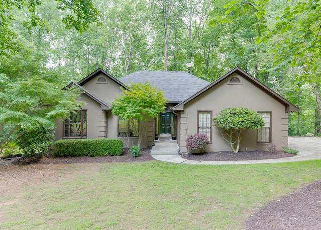 Property at 5930 Bridle Dr, Cumming, GA 30028, 4 beds, 3 baths