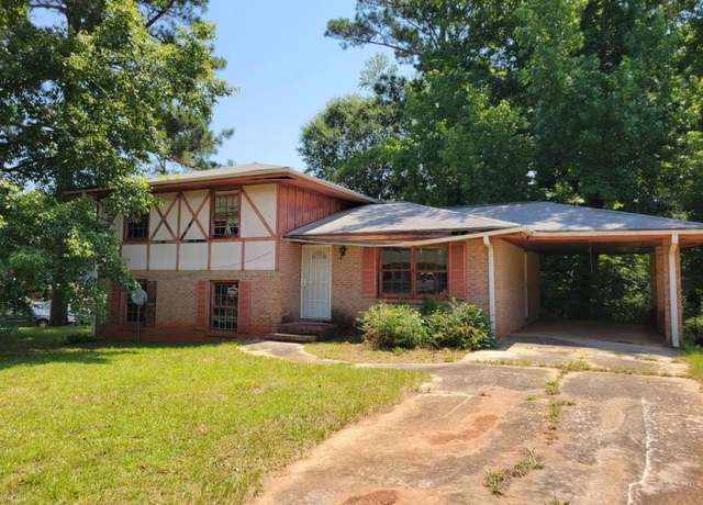 Property at 1816 Hallmark Dr, Griffin, GA 30223, 4 beds, 2 baths