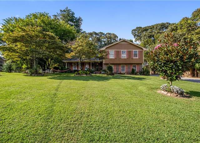 Property at 1721 Driftwood Pl, Snellville, GA 30078, 5 beds, 2.5 baths
