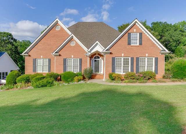 Property at 5931 Legend Ct, Hoschton, GA 30548, 4 beds, 3 baths
