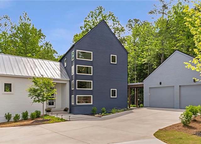 Property at 160 Cedarwood Ln, Roswell, GA 30075, 4 beds, 4.5 baths