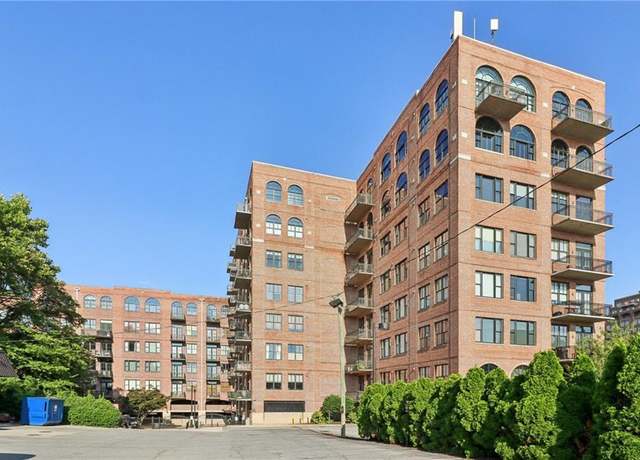 Property at 3235 Roswell Rd NE #716, Atlanta, GA 30305, 2 beds, 2 baths