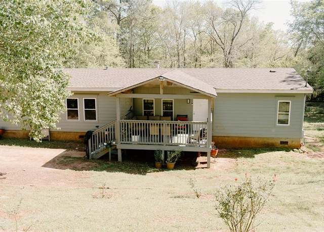 Property at 153 Helen Rd, Covington, GA 30016, 3 beds, 2 baths