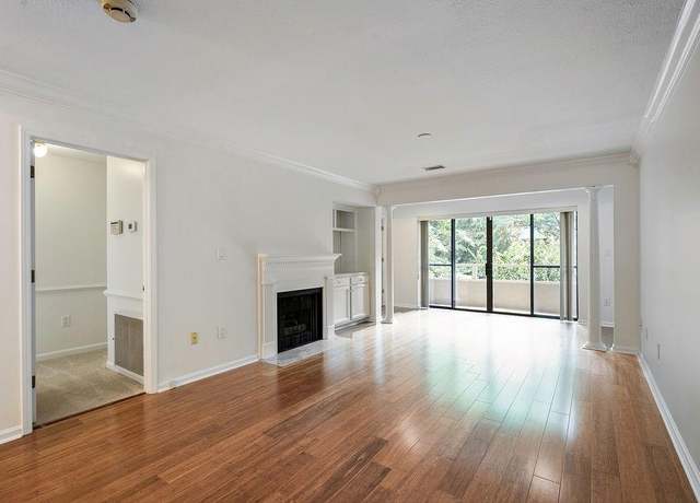 Property at 25206 Plantation Dr #25206, Atlanta, GA 30324, 2 beds, 2 baths