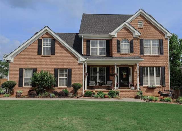 Property at 1365 Juniper Springs Trl, Loganville, GA 30052, 5 beds, 3 baths
