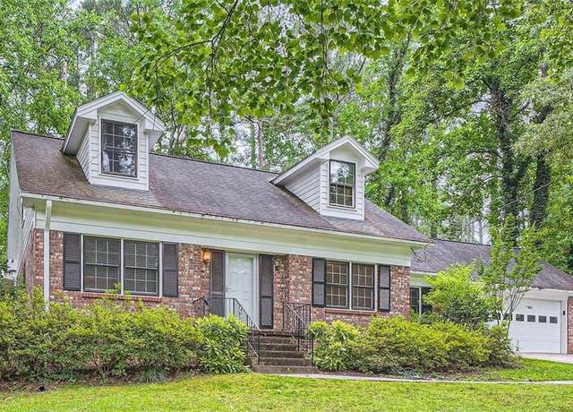 Property at 421 Fond Du Lac Dr, Stone Mountain, GA 30088, 3 beds, 2 baths