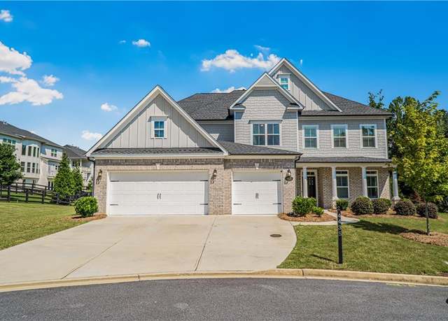 Property at 4435 Starwood Dr, Cumming, GA 30028, 5 beds, 4.5 baths