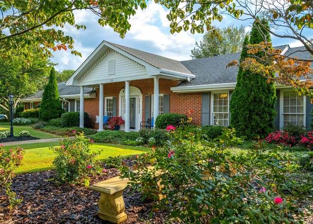 Property at 155 Bent Grass Dr, Roswell, GA 30076, 3 beds, 2 baths