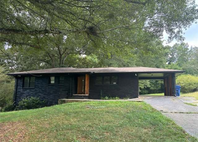 Property at 2381 County Line Rd SW, Atlanta, GA 30331, 4 beds, 3 baths