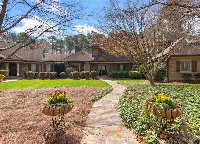 Property at 15905 Westbrook Rd, Milton, GA 30004, 7 beds, 7 baths
