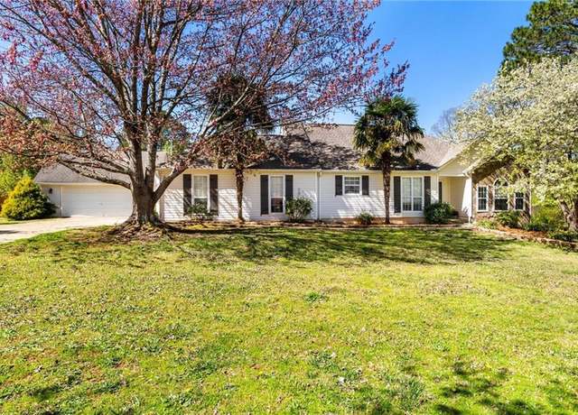 Property at 65 Woodside Ct, Mcdonough, GA 30253, 3 beds, 2 baths