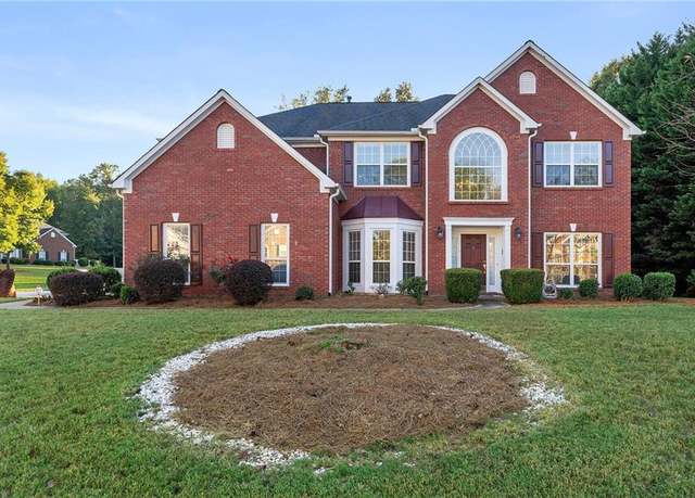 Property at 10 Bunker Lane St, Covington, GA 30014, 5 beds, 4 baths