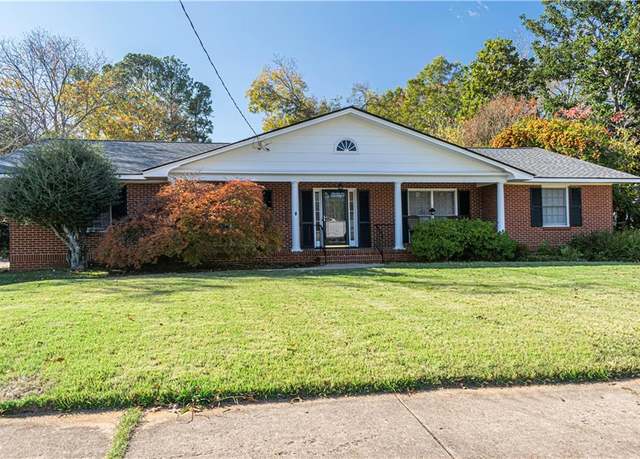 Property at 1028 Ridge Ave, Stone Mountain, GA 30083, 4 beds, 3 baths