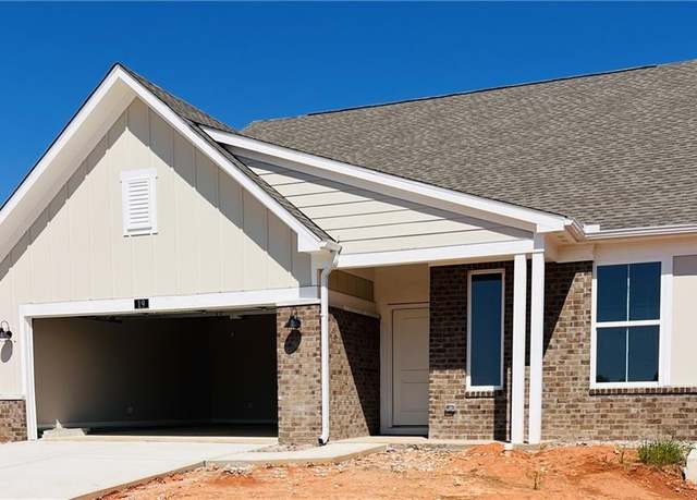 Property at 19 Warrior Ct, Hoschton, GA 30548, 3 beds, 2 baths