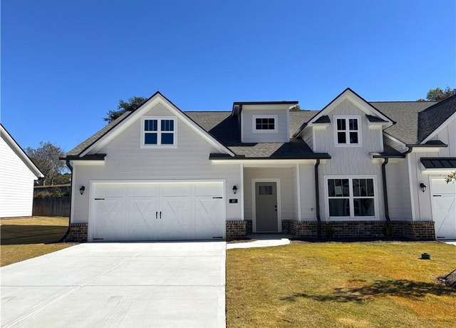 Property at 49 Village Ct #5, Cleveland, GA 30528, 2 beds, 2 baths