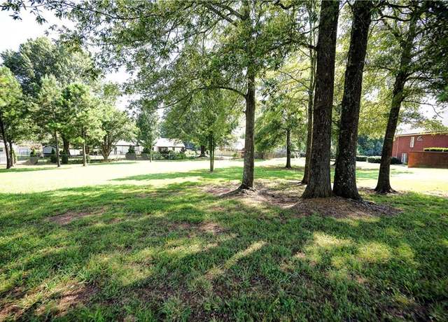 Property at 110 Vogel St NE, Calhoun, GA 30701
