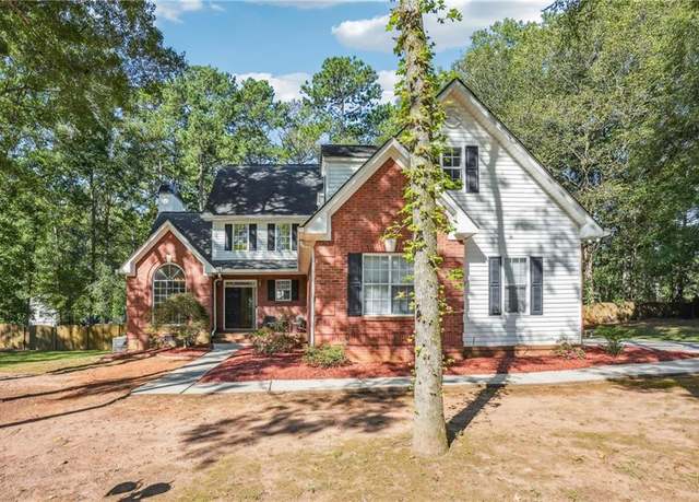 Property at 105 Jay Trl, Fayetteville, GA 30215, 4 beds, 2.5 baths