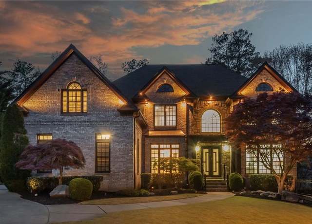Property at 2461 Oak Grove Ests NE, Atlanta, GA 30345, 7 beds, 6 baths