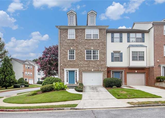 Property at 526 Lantern Wood Dr, Scottdale, GA 30079, 4 beds, 3.5 baths