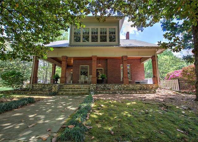 Property at 421 Boulevard Hts, Calhoun, GA 30701, 4 beds, 3.5 baths