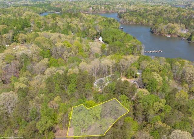Property at 6711 Wildwood Trl, Gainesville, GA 30506