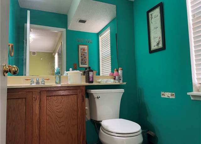 Property at 420 Padens Chase Ct, Lawrenceville, GA 30044, 4 beds, 3.5 baths
