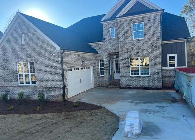 Property at 5636 Meadow View Dr, Jefferson, GA 30549, 5 beds, 3.5 baths