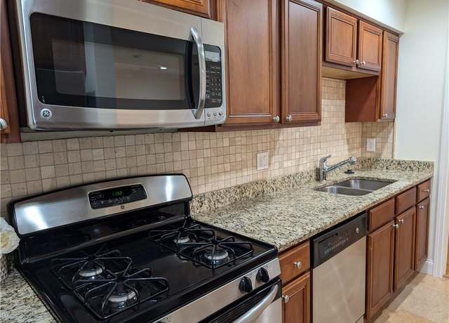 Property at 6980 Roswell Rd Unit E11, Atlanta, GA 30328, 2 beds, 2 baths