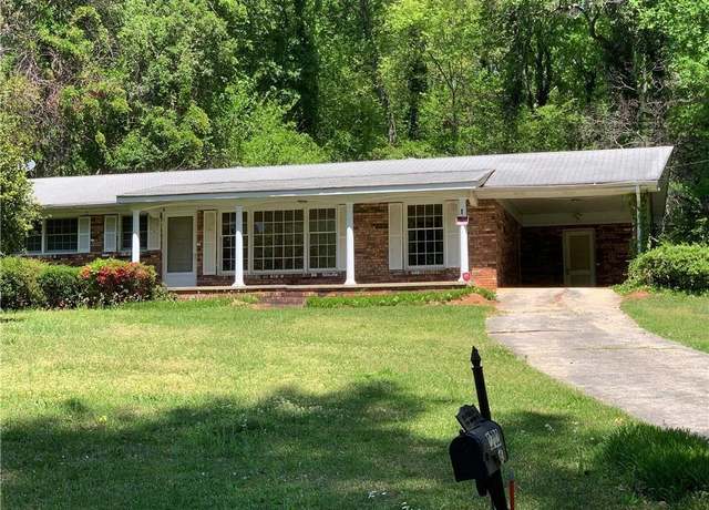 Property at 2703 Arrowood Dr, East Point, GA 30344, 2 beds, 1.5 baths