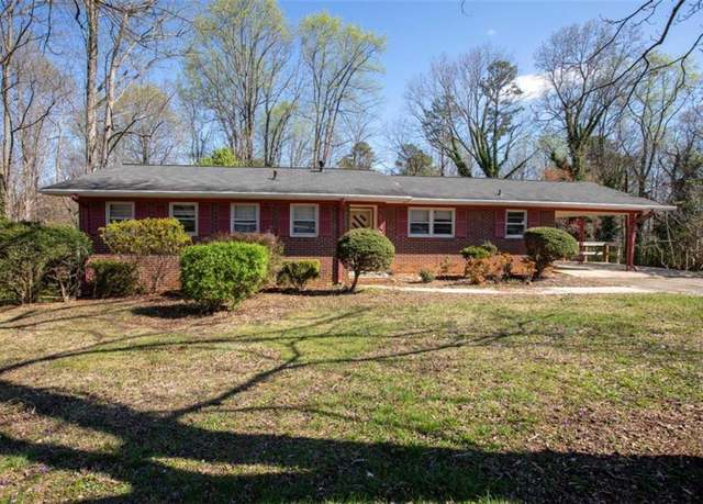 Property at 243 Charlie Batson Dr, Demorest, GA 30535, 3 beds, 2 baths