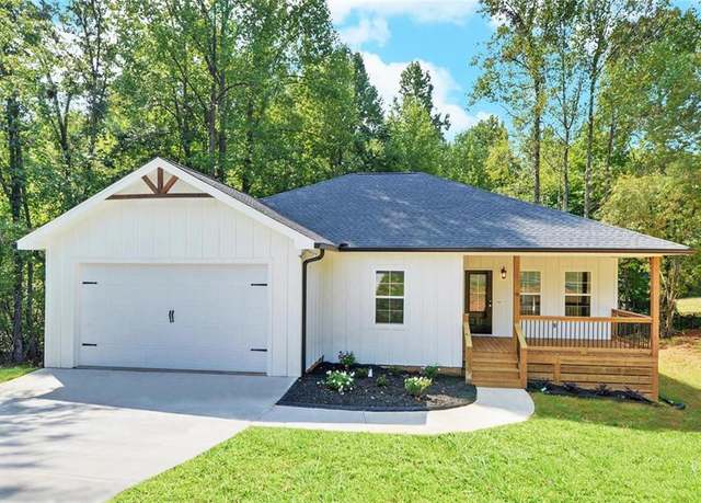 Property at 16 Brekshire Dr, Cleveland, GA 30528, 3 beds, 2 baths