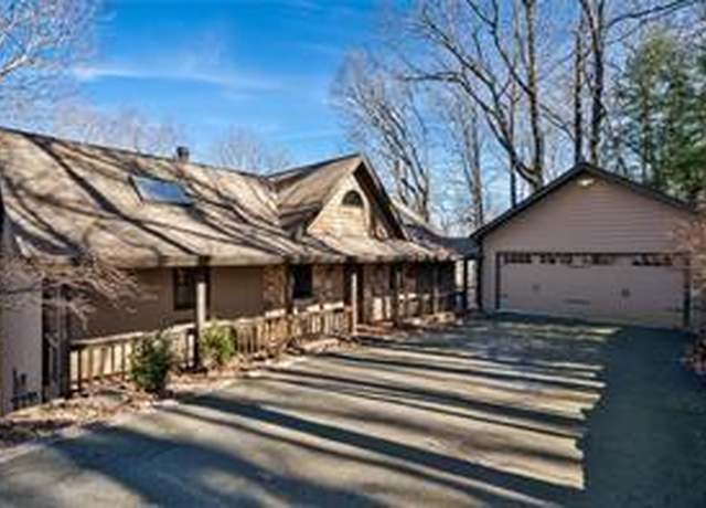Property at 888 Ridgeview Dr, Big Canoe, GA 30143, 3 beds, 3.5 baths