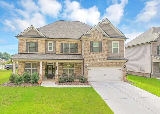 Property at 494 Henson Farm Dr, Loganville, GA 30052, 5 beds, 3 baths