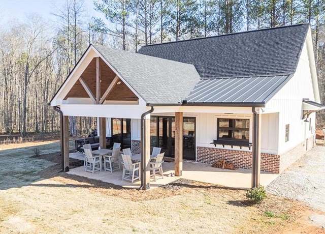 Property at 1393 Michael Rd, Monroe, GA 30656, 1 bed, 1.5 baths