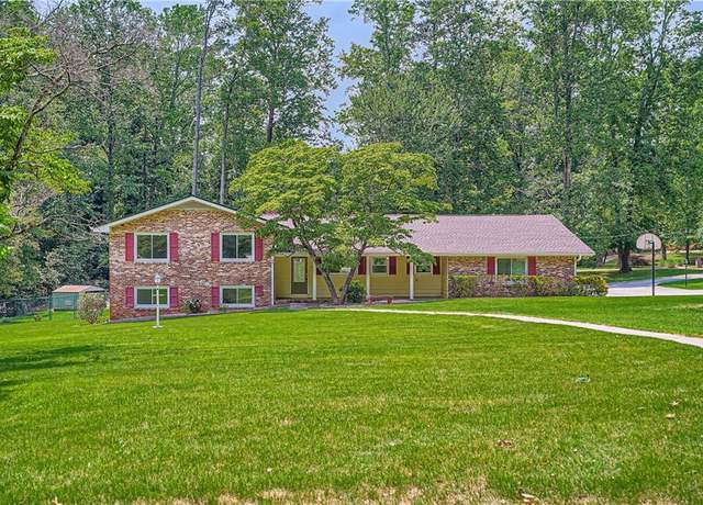 Property at 5401 Smoke Rise Dr, Smoke Rise, GA 30087, 5 beds, 3 baths