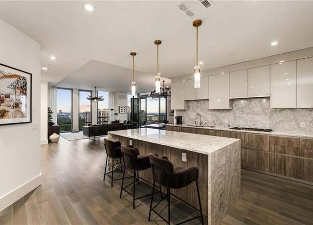 Property at 3107 Peachtree Rd NE #1803, Atlanta, GA 30305, 2 beds, 2.5 baths