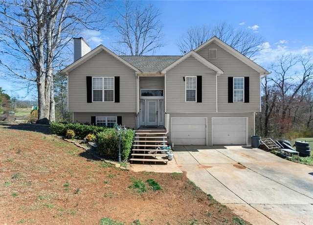 Property at 135 Windfield Ridge Dr, Mount Airy, GA 30563, 4 beds, 3 baths