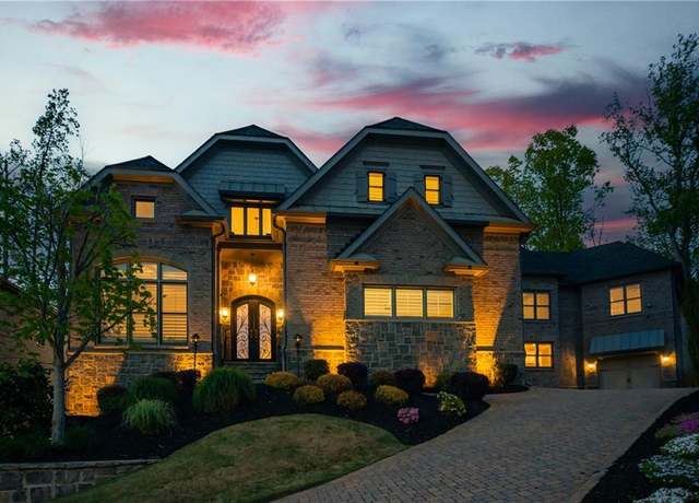 Property at 925 Sunny Meadows Ln, Marietta, GA 30062, 9 beds, 9.5 baths