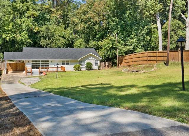 Property at 1345 SW Dodson Dr, Atlanta, GA 30311, 4 beds, 2 baths